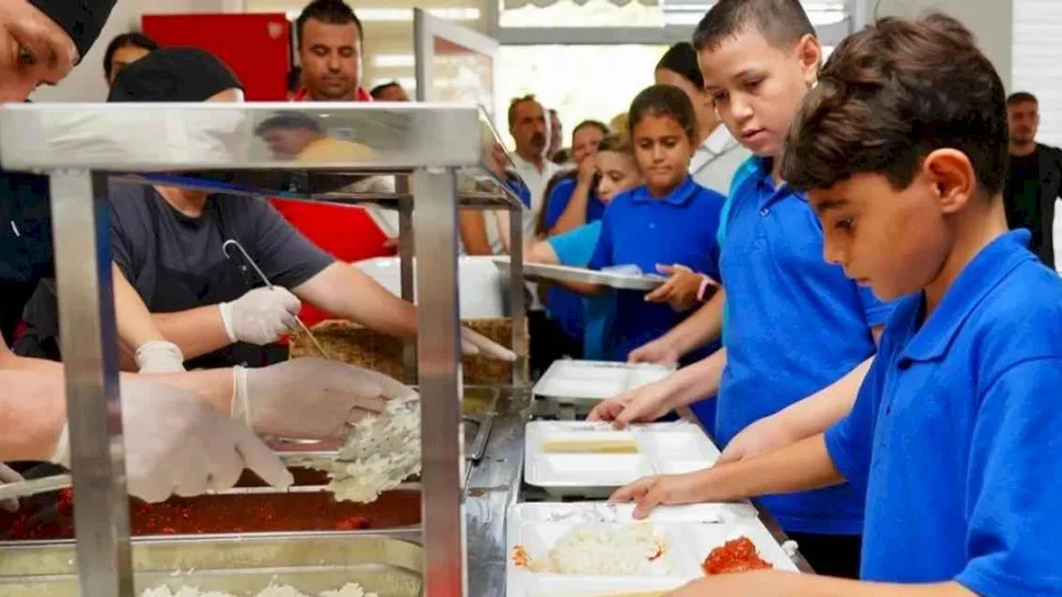 Balıkesir'de öğrenciler bu lokantaları çok sevdi... 30 TL'ye 3 çeşit yemek!