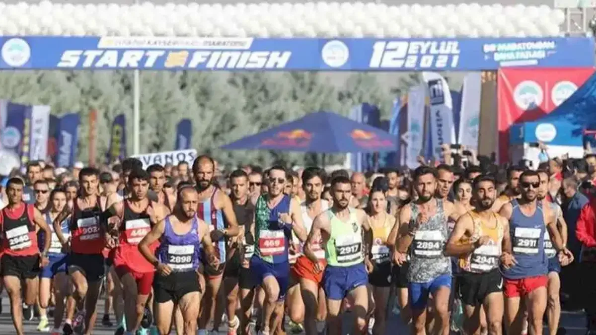 4'ncü Kayseri Yarı Maratonu halk koşusunda kayıt zamanı