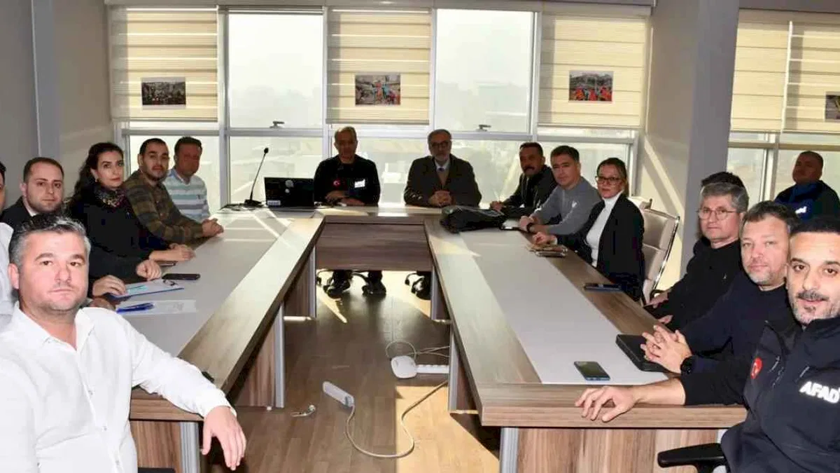 Manisa'da afetlere karşı ortak toplantı
