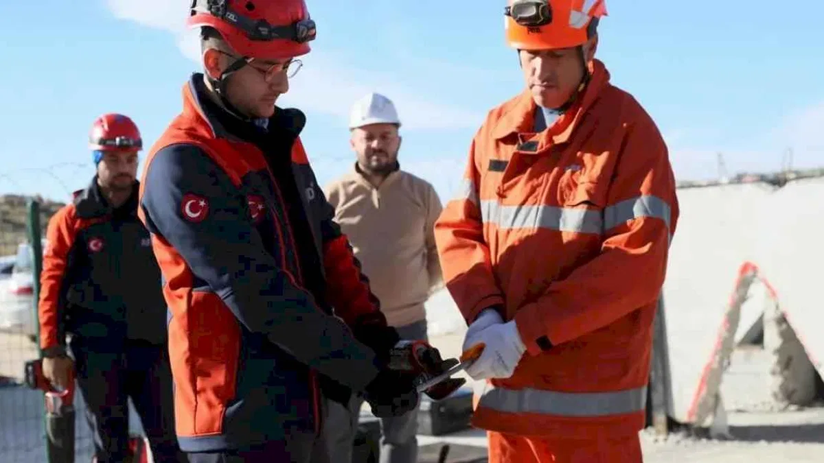 Mardin Büyükşehir personeline "Afet Müdahale Eğitimi