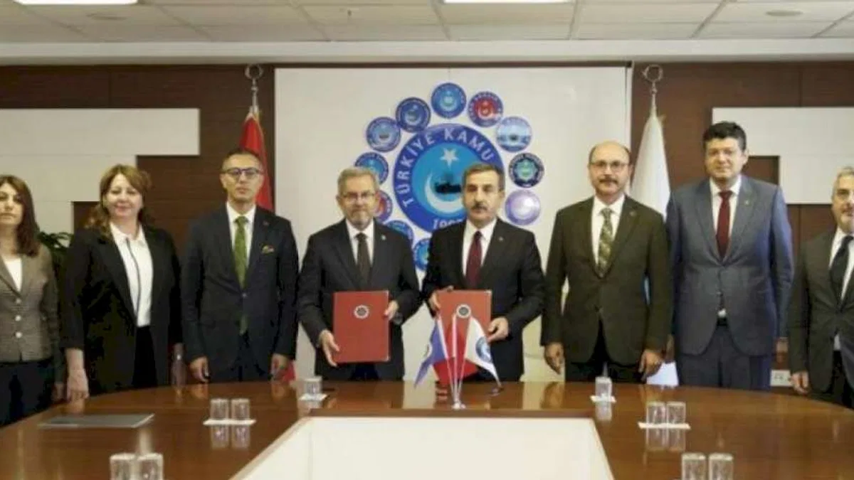 Türkiye Kamu-Sen üyelerine yabancı dil eğitimi