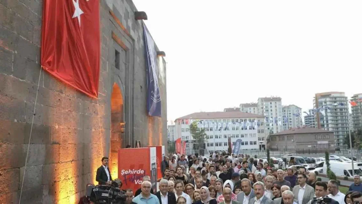 Kayseri Melikgazi'de 'Kumaştan Hikayeler Sergisi'