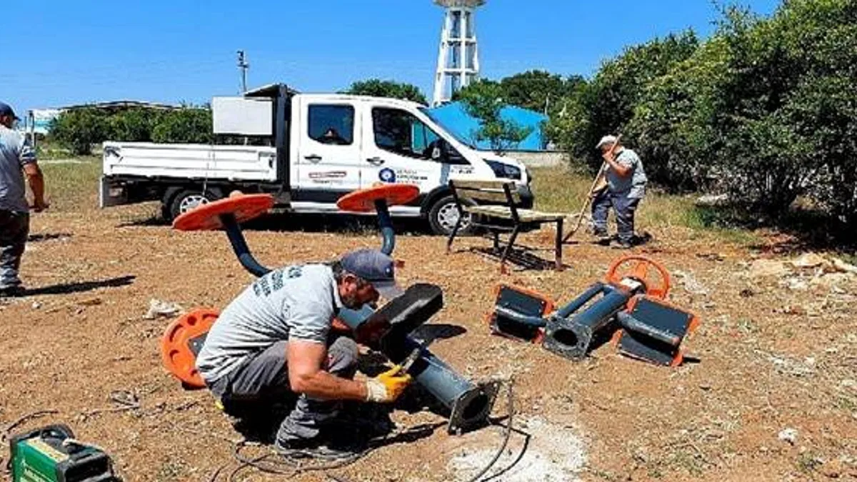 Antalya Büyükşehir'den Serik'in mahallelerine spor aletleri