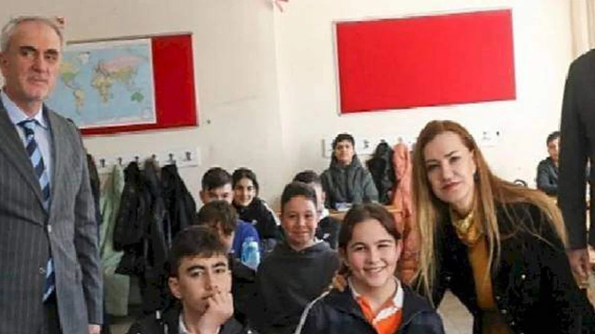 DEÜ'den Buca'da Öğrencilere Bilim Dokunuşu