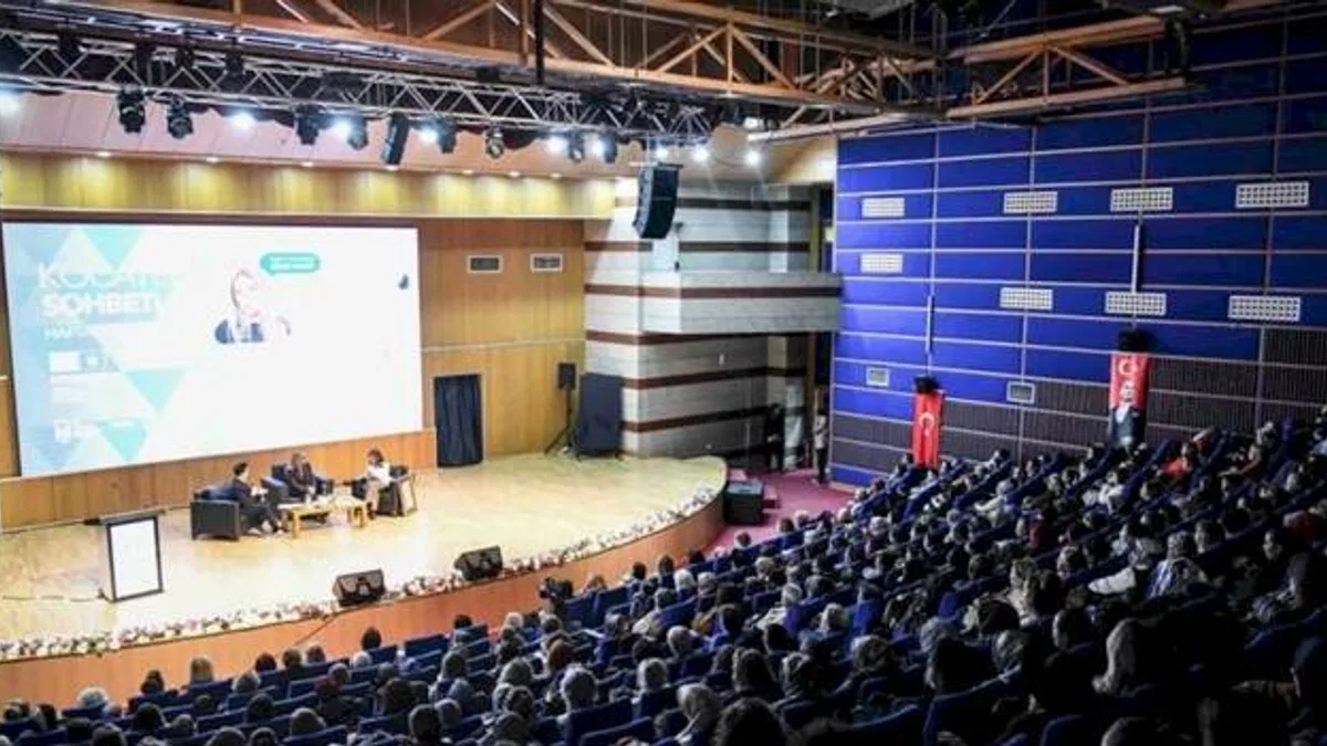 Başkent’te Kocatepe Sohbetleri’nde moda konuşuldu