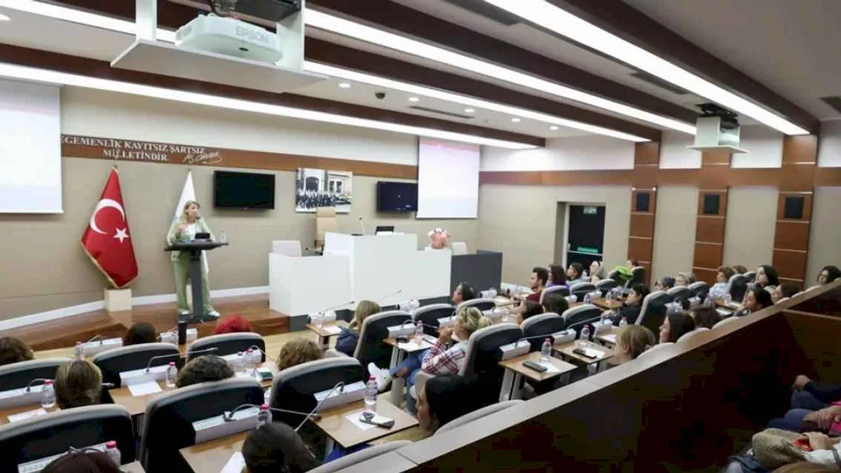 Bakırköy’de meme kanseri farkındalık semineri gerçekleştirildi