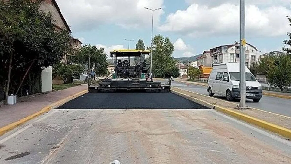 Derince Sırrıpaşa Vatan Caddesi Yenileniyor