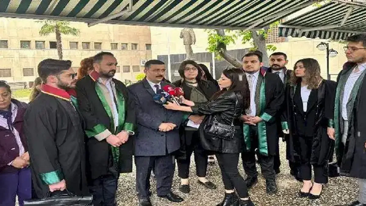 İYİ Parti Bursa'dan cübbeli protesto!