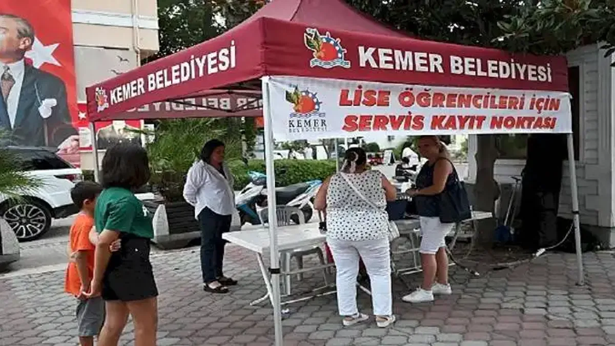 Lise öğrencilerinin ücretsiz servis kayıt işlemleri devam ediyor
