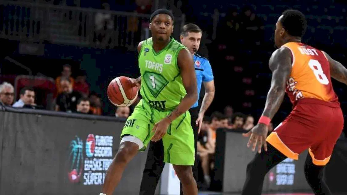 TOFAŞ play-off için Galatasaray Ekmas karşısında