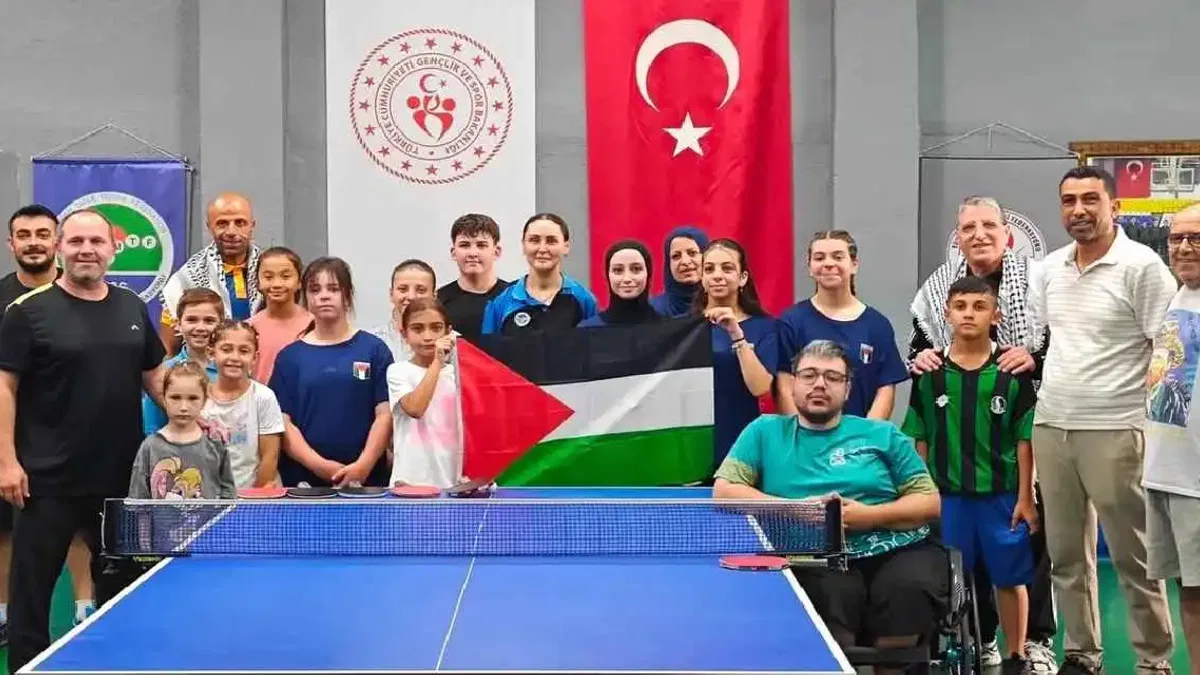 Filistin Milli Takımı Sakarya’da dostluk masasında!