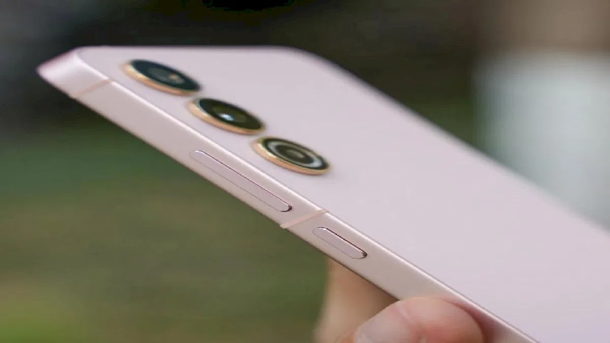 Samsung Galaxy S24 ve S24+ Düz Bir Tasarıma Sahip Olabilir