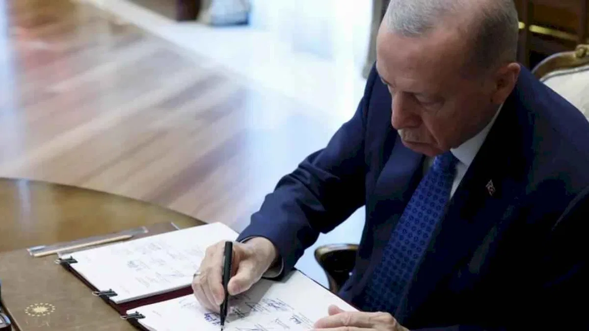 YAŞ kararlarını imzaladı... İşte terfi, uzatma ve emeklilik kararlarında tam liste