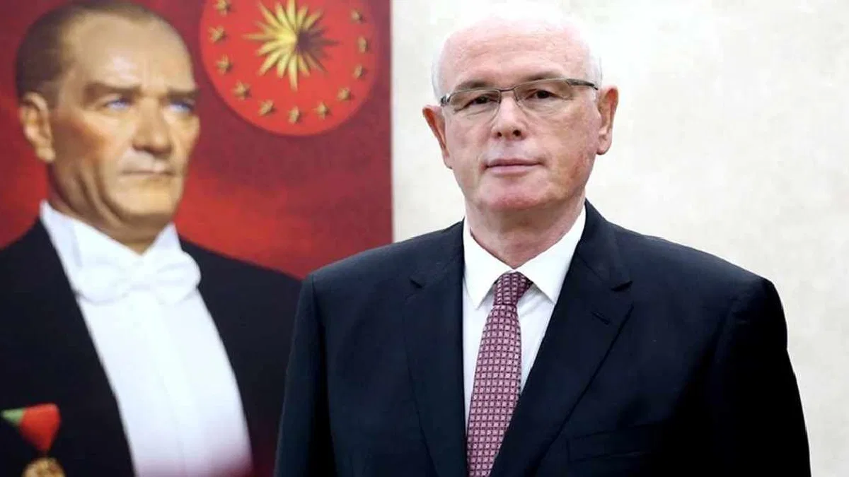 Odunpazarı Belediye Başkanı Kazım Kurt CHP'den istifa etti