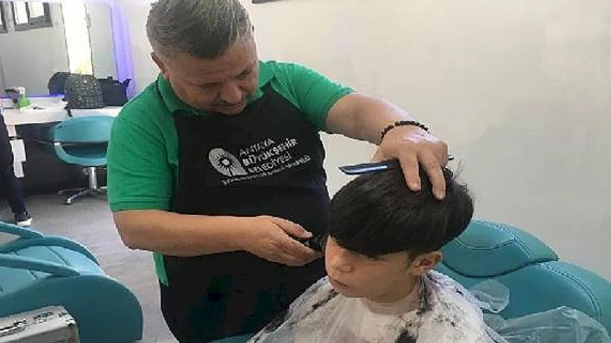 Antalya Büyükşehir Mobil Kuaför Tırı yaylalarda