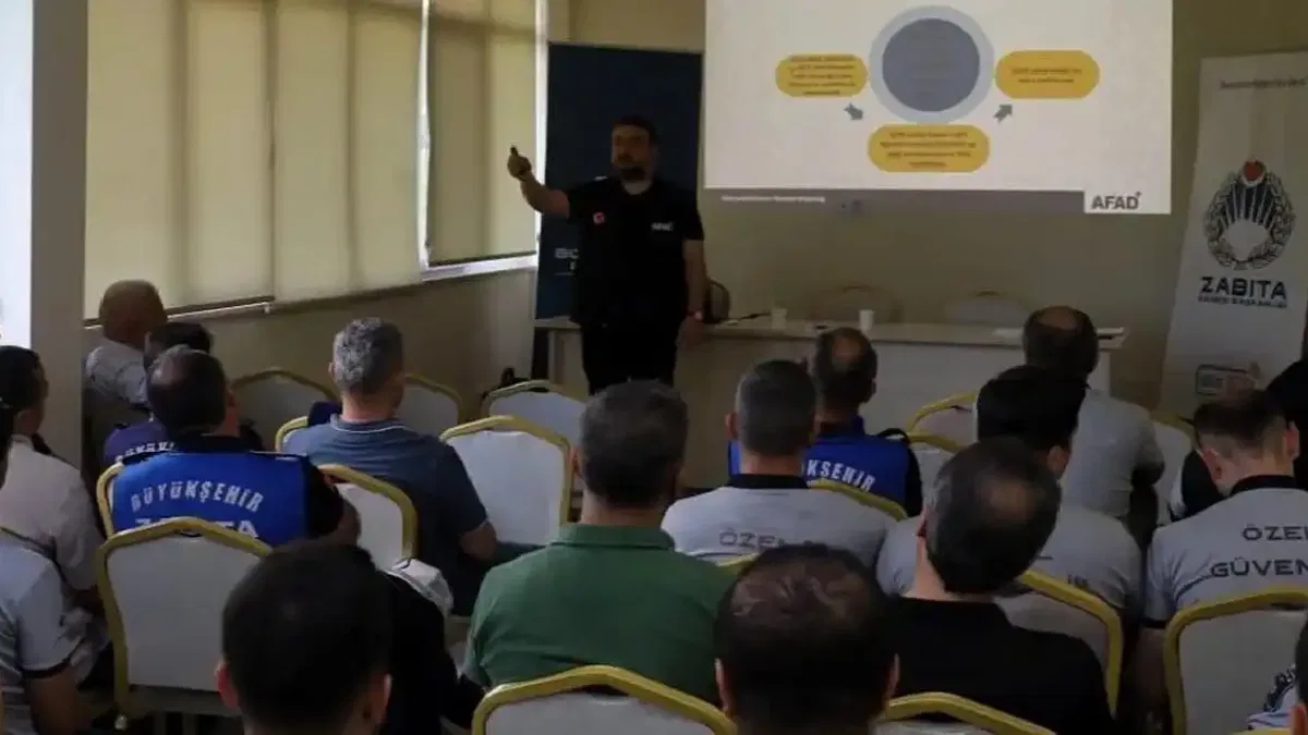 Kocaeli Büyükşehir Zabıtası’na olay yeri yönetimi eğitimi