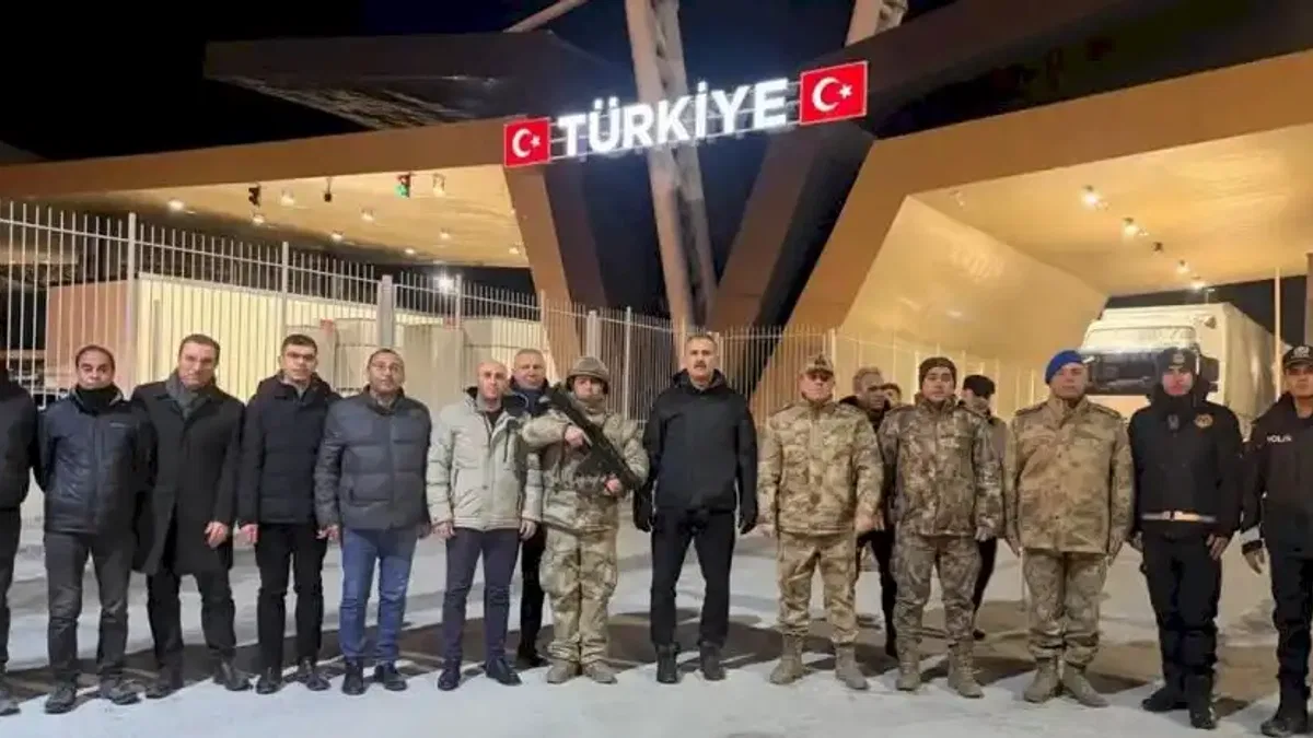 Vali Bozkurt'tan Gürbulak Sınır Hattı'nda inceleme