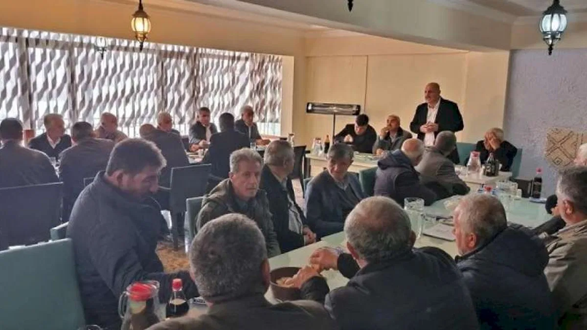 Malatya Doğanşehir Belediyesi muhtarlarla buluştu