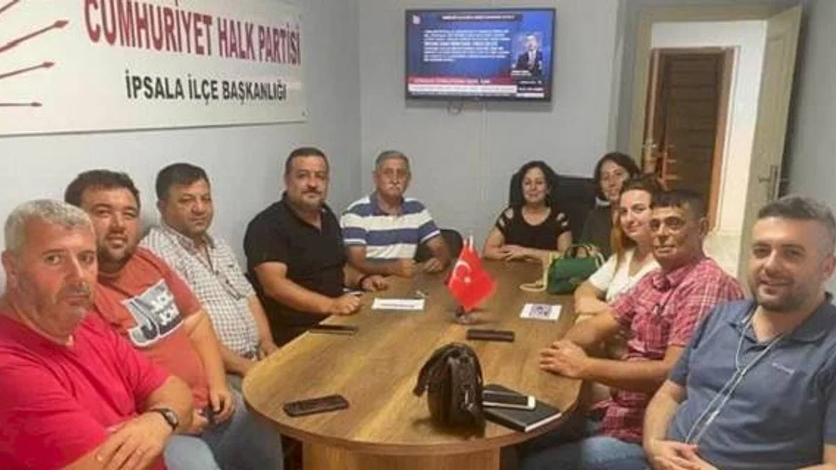 CHP'nin İpsala yönetimi görev bölümü yaptı