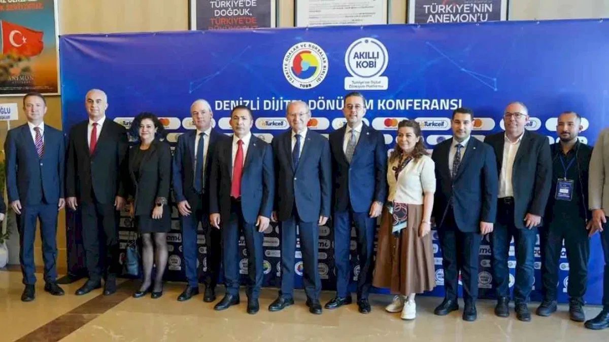 KOBİ'lerin dijitalleşme süreci Denizli'de anlatıldı