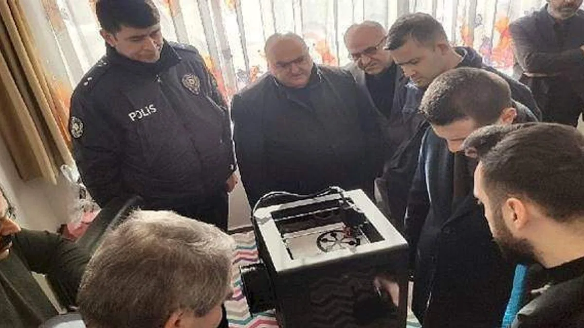 TEGV ve Lloyd's Register Foundation'ın desteğiyle Kastamonu'daki Halime Celal Budak İlkokulu'nda kurulan tasarım ve beceri atölyesi açıldı