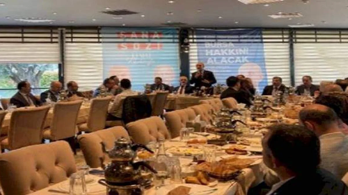 Bursa'da iş insanlarıyla 'Saadet'li buluşma