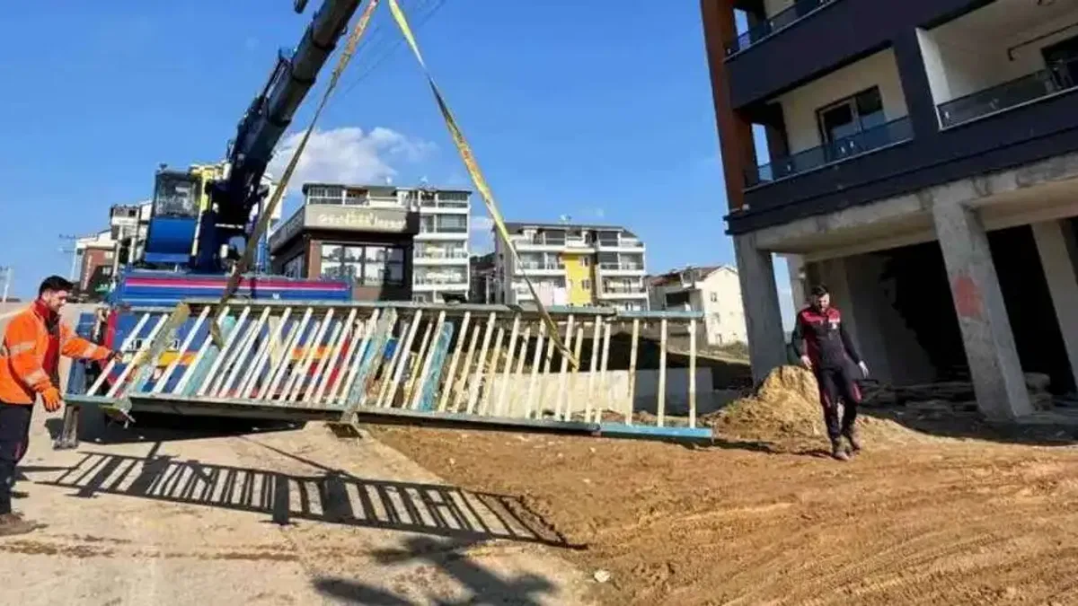 Kocaeli Büyükşehir'in kent estetiğine katkısı sürüyor