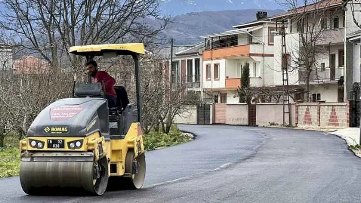 İnegöl'de Çeltikçide bağlantı yolu asfaltla kaplandı