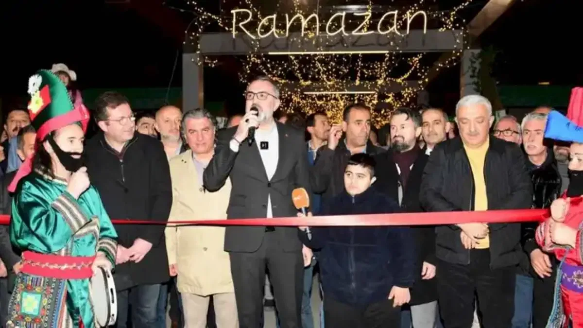 Bursa Kestel'de Ramazan sokağı açıldı