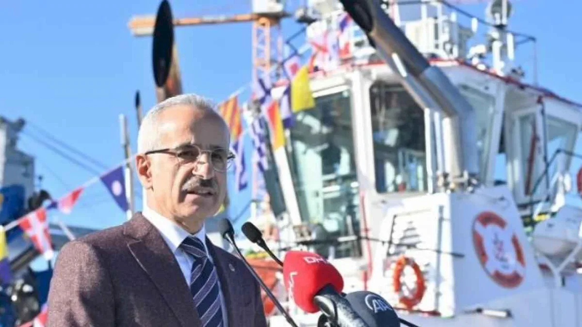 Boğazlardan geçen gemi sayısında artış
