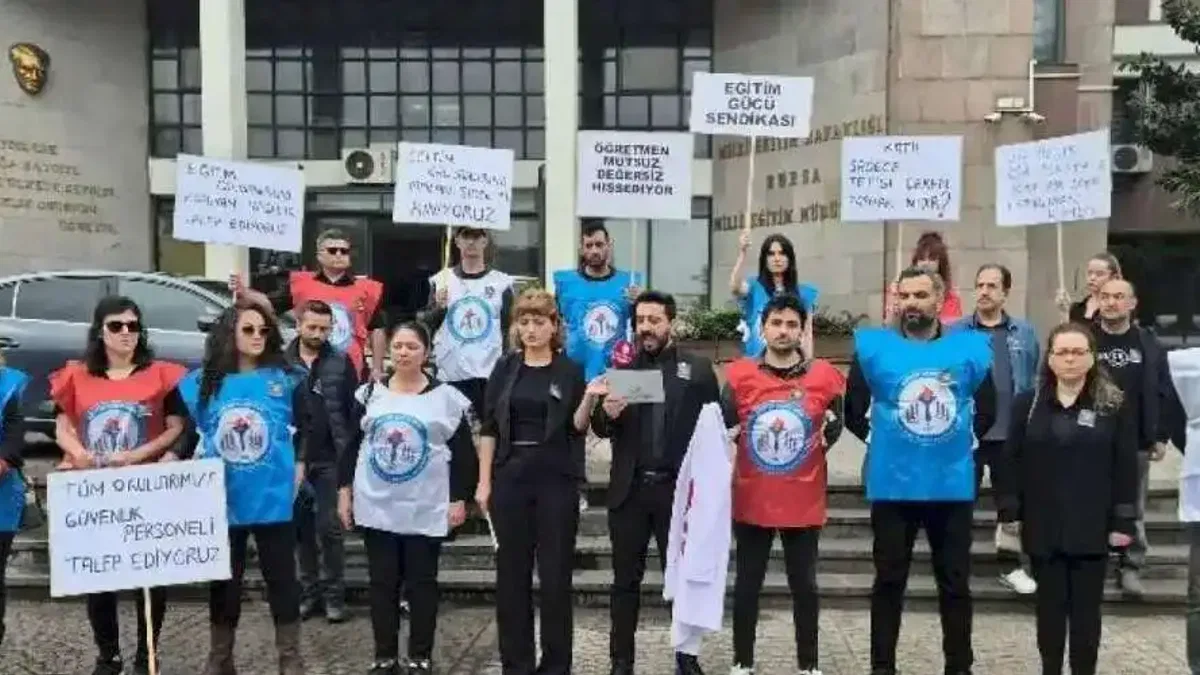 Eğitim Gücü-Sen Bursa da şiddete 'dur' dedi