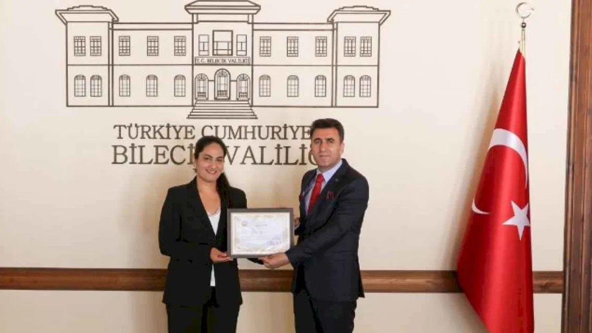 Bilecikli Hale öğretmen fark yarattı