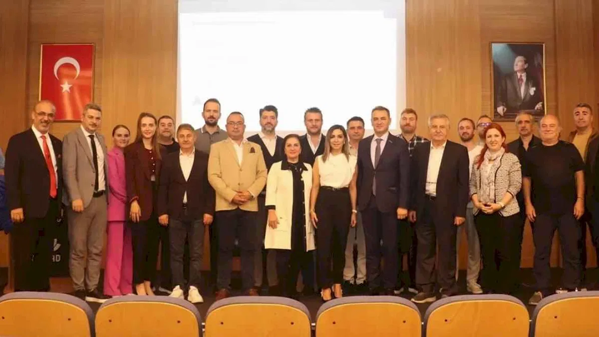 GESİAD’dan uyarı: Türk ekonomisi zorlu dönemeçte
