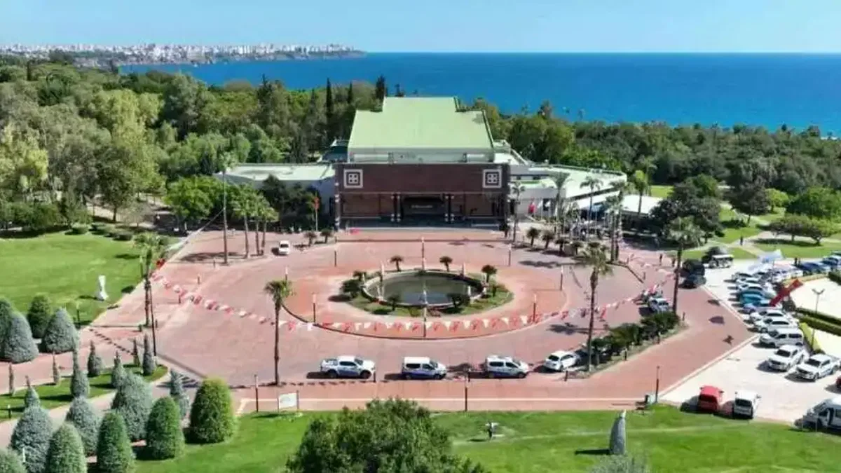 Atatürk Kültür Parkı’na Uluslararası Yeşil Bayrak Ödülü Verildi