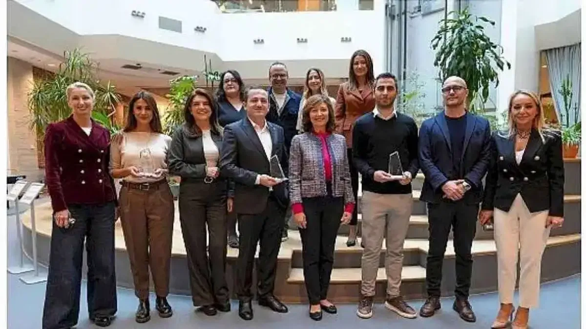 'Secure The Future' eğitimini tamamlayan genç kadınlar siber güvenlik alanında uzmanlaşmaya hazır