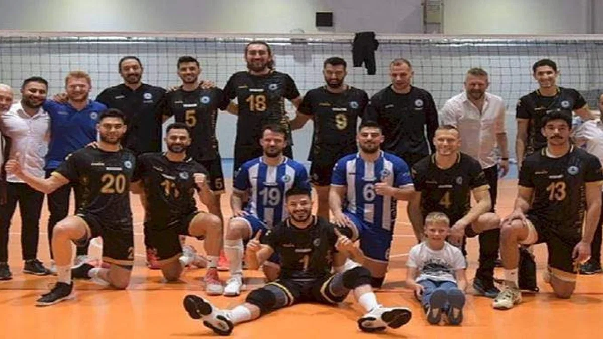 Lider, Evindeki Son Maçında da Galip