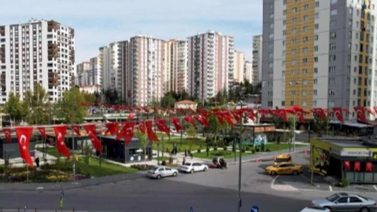 Kayseri Talas'a yer gök kırmızı beyaz