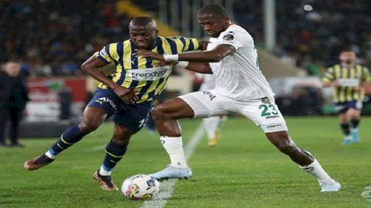 Fenerbahçe'de sürpriz ayrılıklar! 2 isim birden...