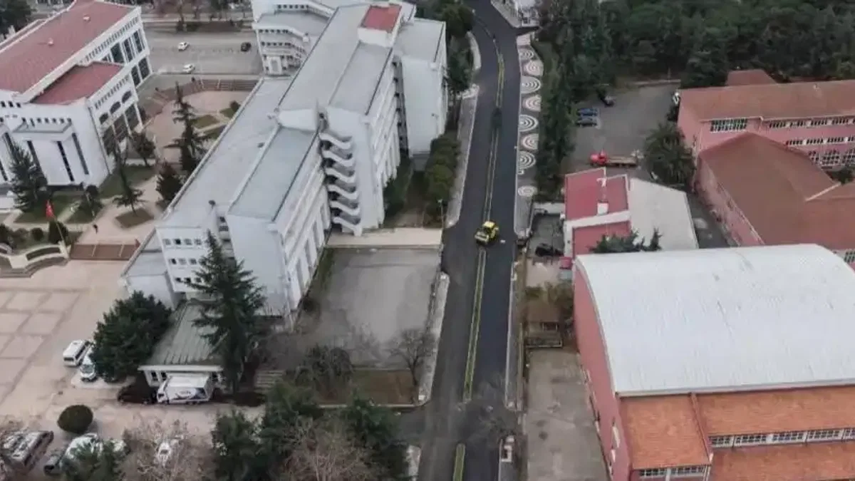 Trabzon Büyükşehir caddeleri yenilemeyi sürdürüyor