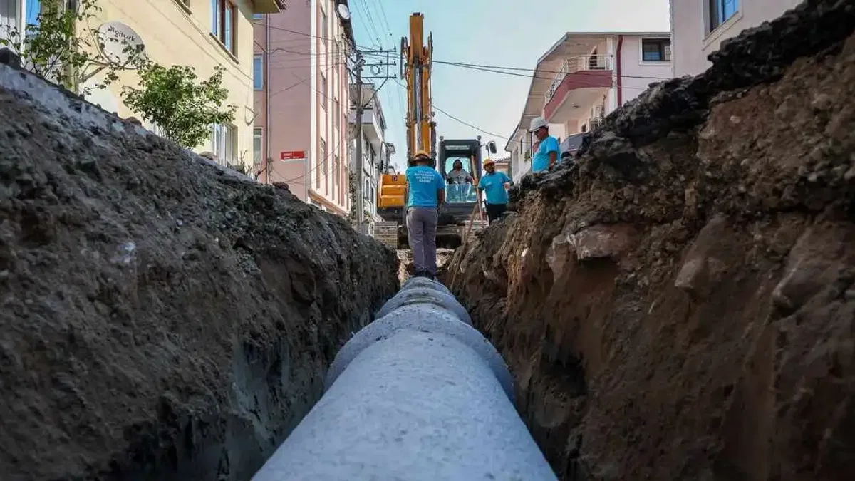 Sakarya Şirinevler Mahallesi’ne yeni yağmur suyu hattı kazandırılıyor
