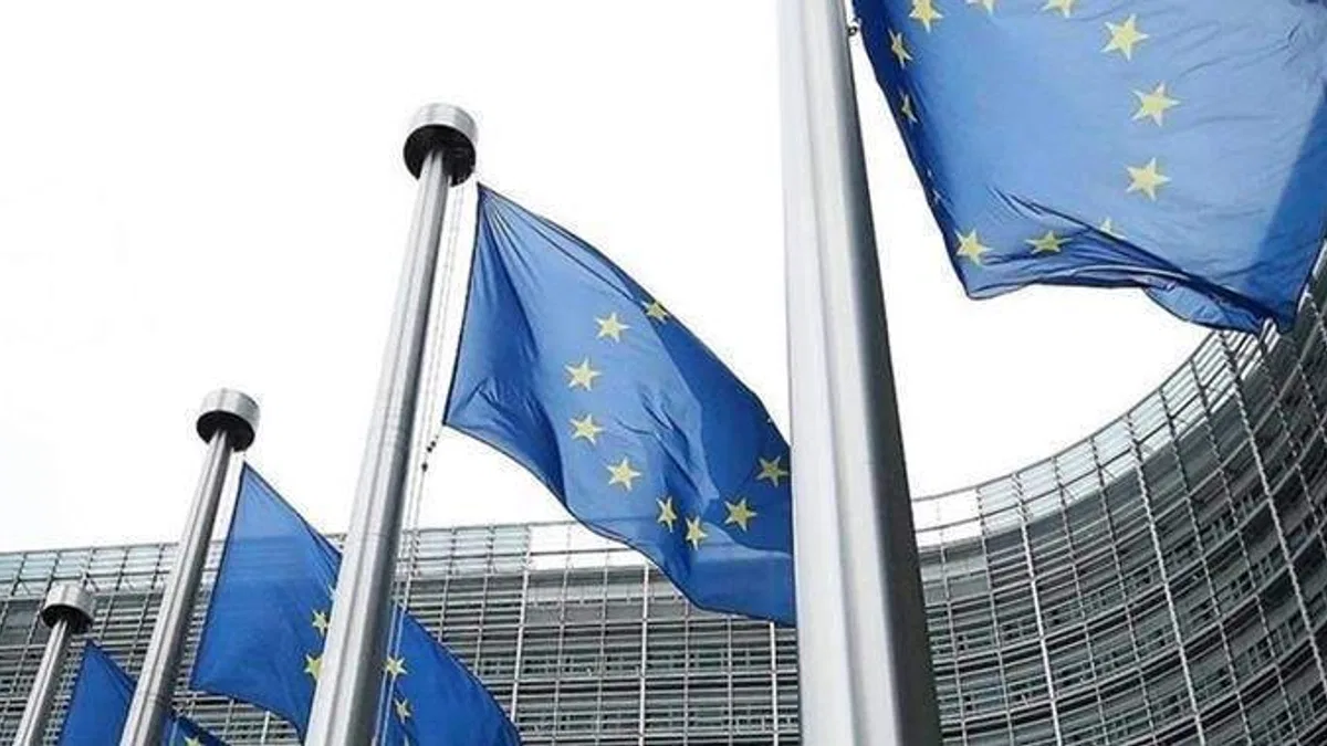 AP, Ukrayna'ya 18 milyar avroluk krediyi onayladı