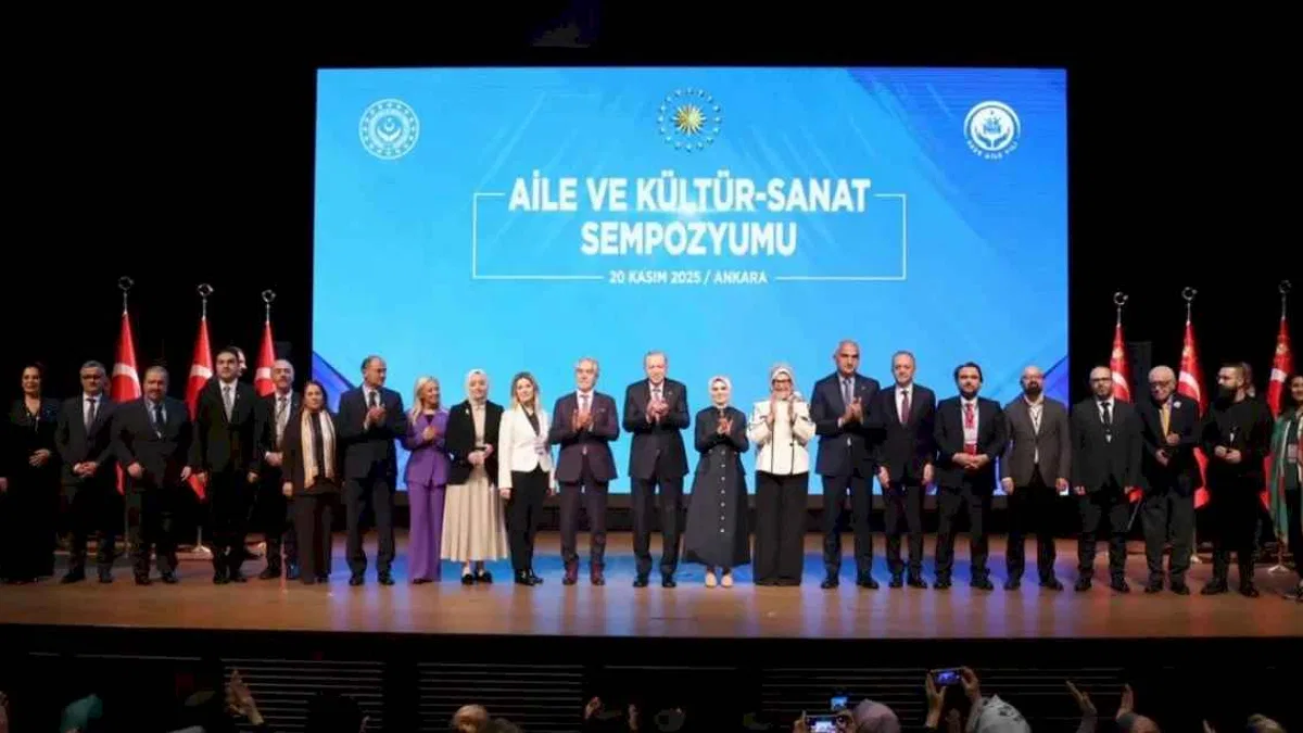 Bakan Göktaş, Aile ve Kültür-Sanat Sempozyumu'nun kapanışında konuştu