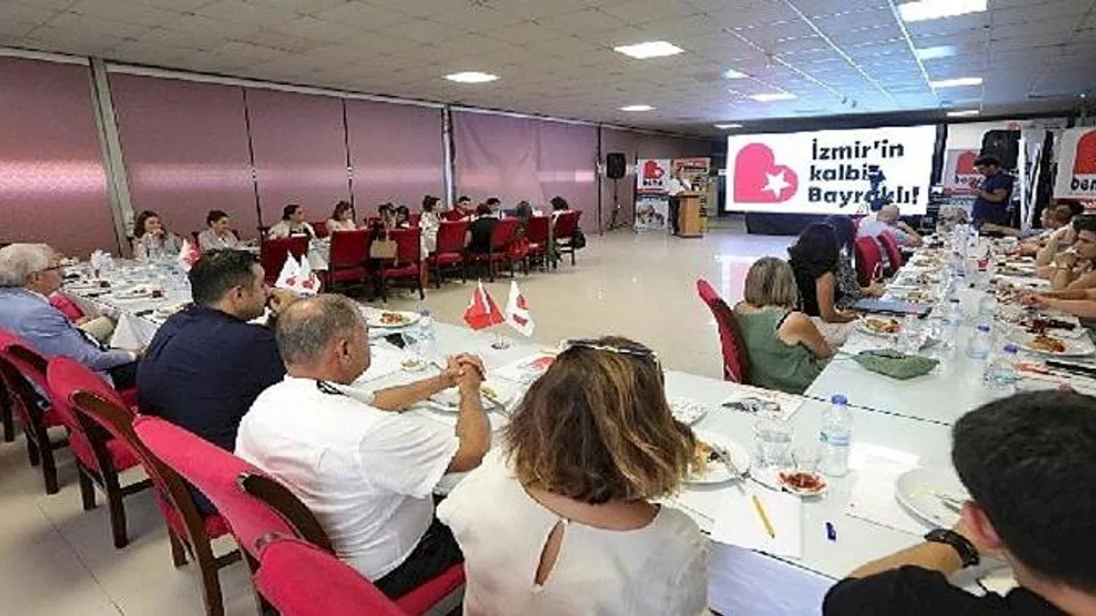 Yerel Yönetimler Eğitim Kurulu Bayraklı'da toplandı