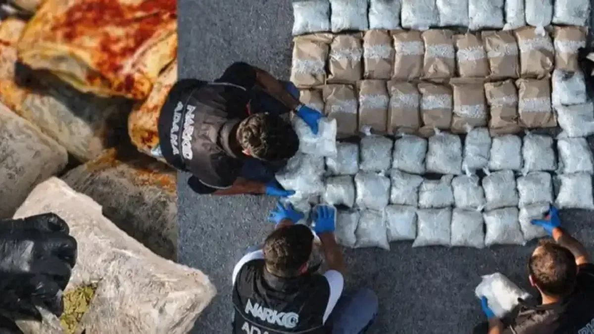 76 ilde dev uyuşturucu operasyonu! 1,7 ton uyuşturucu, 2,1 milyon hap ele geçirildi