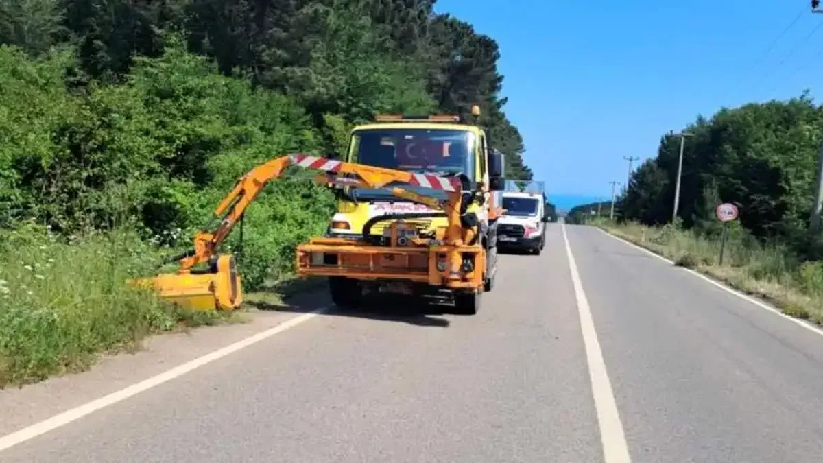 Kocaeli Kandıra’da yollar yaz sezonuna hazırlanıyor