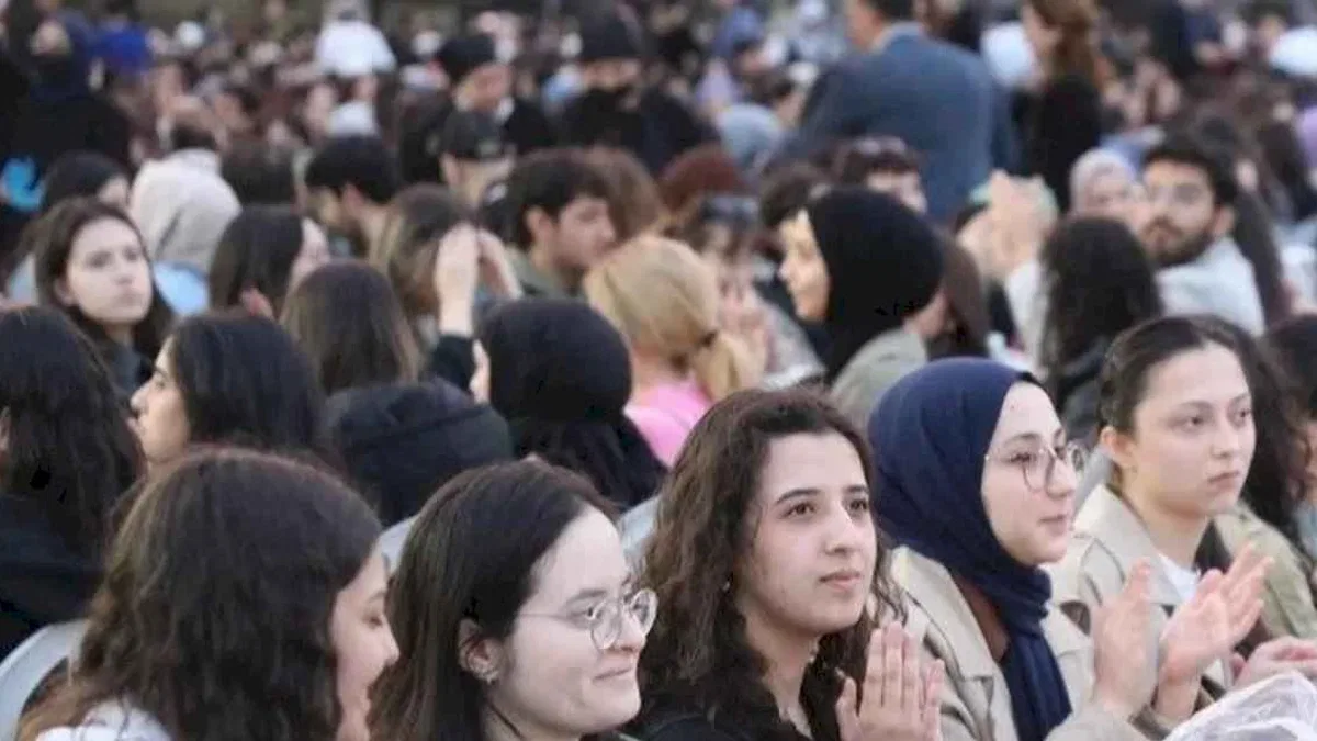 Ankara Üniversitesinde 8 bin öğrenci iftar sofrasında buluştu