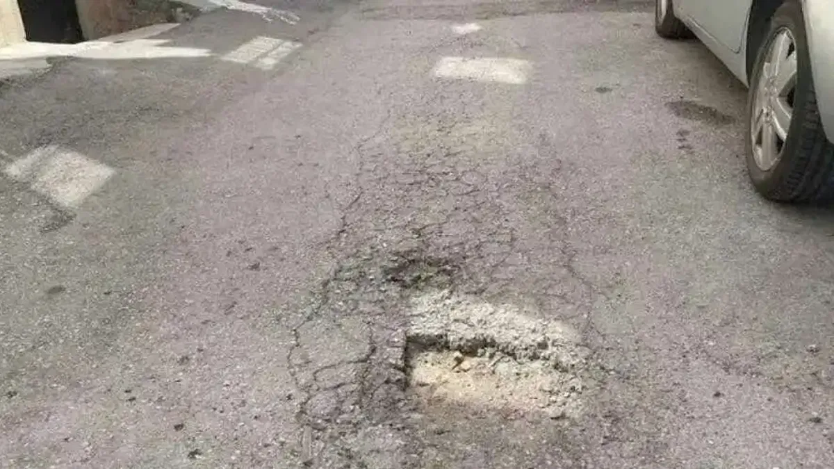 Bursa Çarşamba’da çukurlar isyan ettirdi!