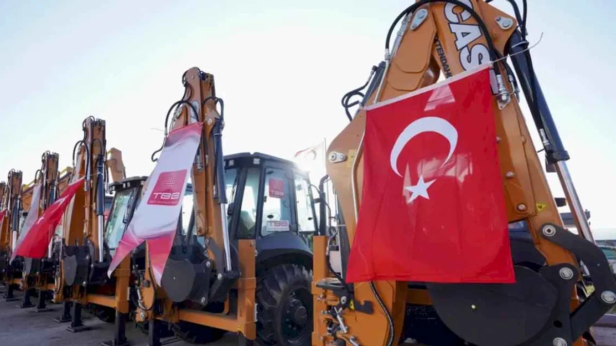 Türkiye Belediyeler Birliği'nden 4 il 31 ilçeye hibe araç
