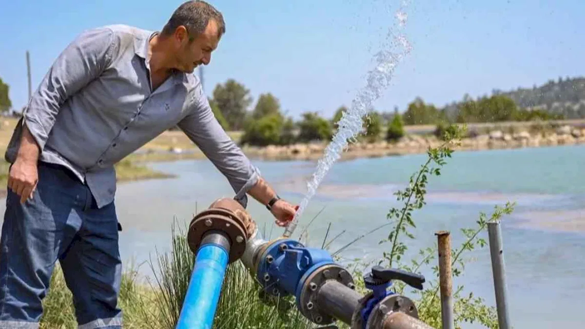 Mersin’de sulama borusu desteğiyle çiftçiye can suyu