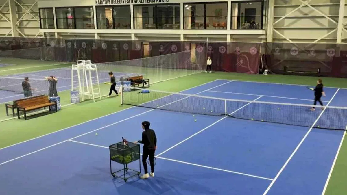 Konya Karatay tenis tutkunlarının yeni mekanı oldu